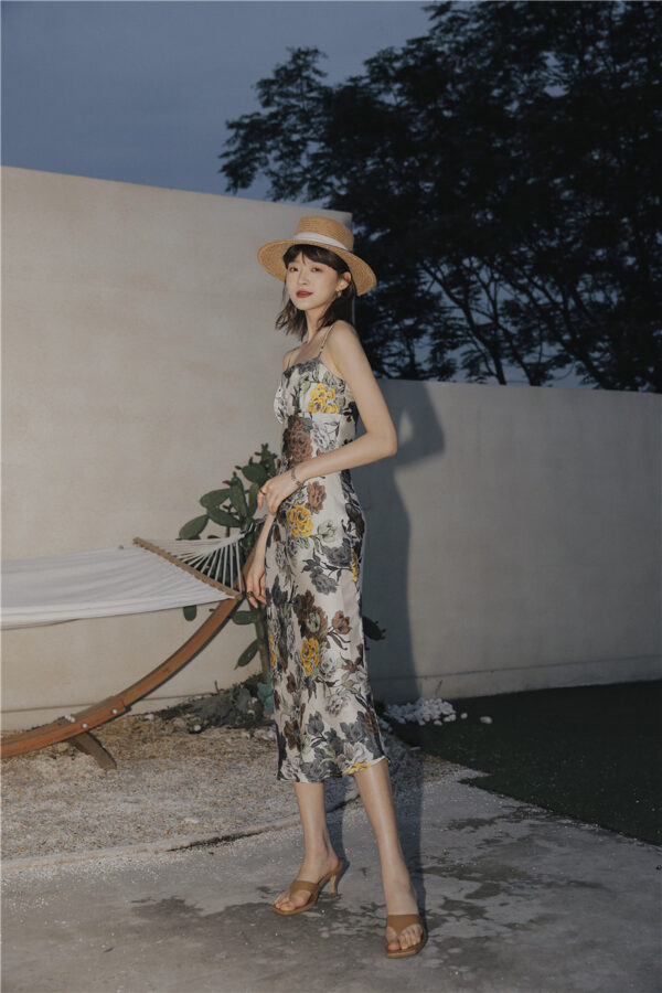 Floral dress - Hepburn style